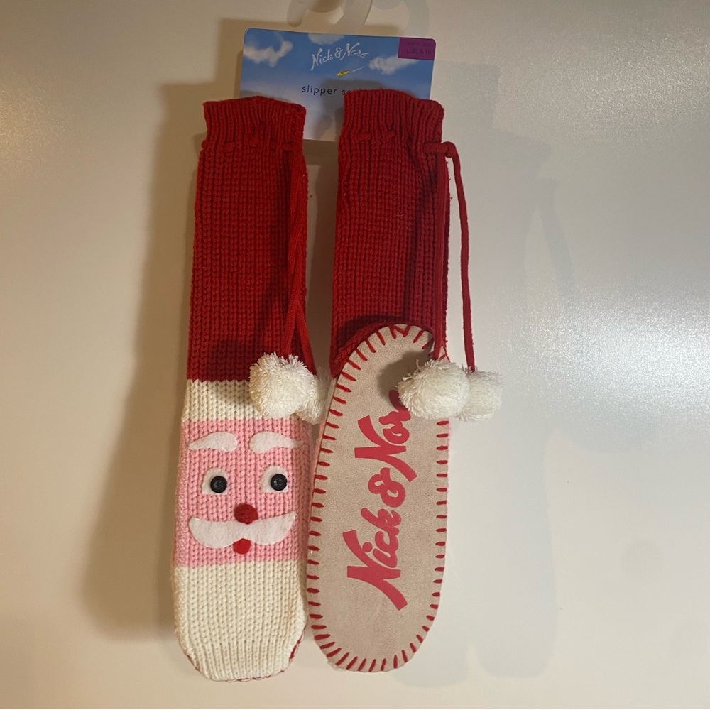 NWT Nick & Nora Santa Claus House Sock Slippers 
Size L-XL (8-10)